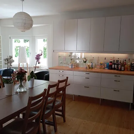 Komplette Wohnung Mit Kamin Und Fussbodenheizung & Kostenlosen Wlan Darmstadt